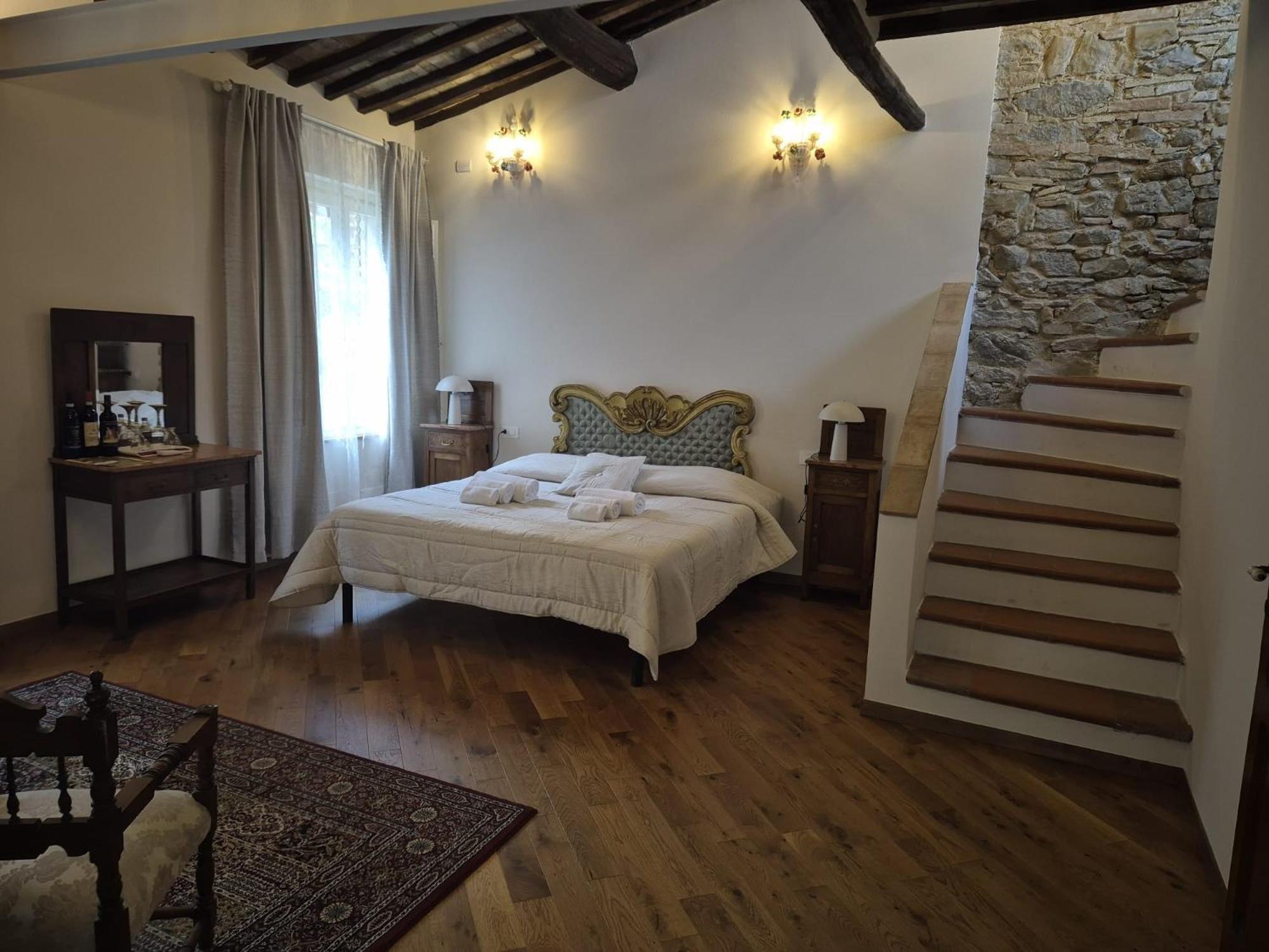 Bed and Breakfast Il Palazzo Boutique Montalcino Esterno foto