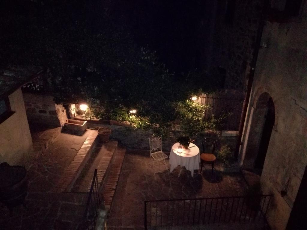 Bed and Breakfast Il Palazzo Boutique Montalcino Esterno foto
