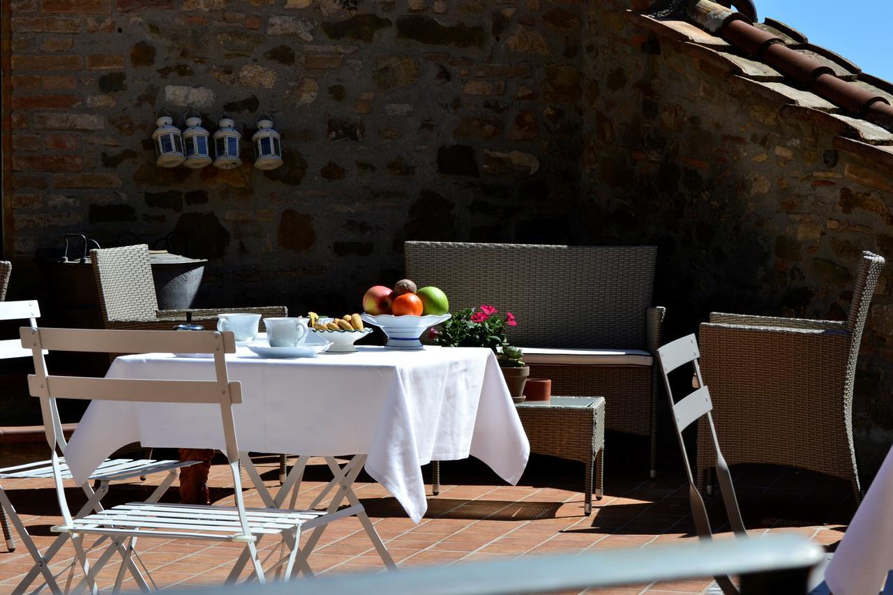 Bed and Breakfast Il Palazzo Boutique Montalcino Esterno foto