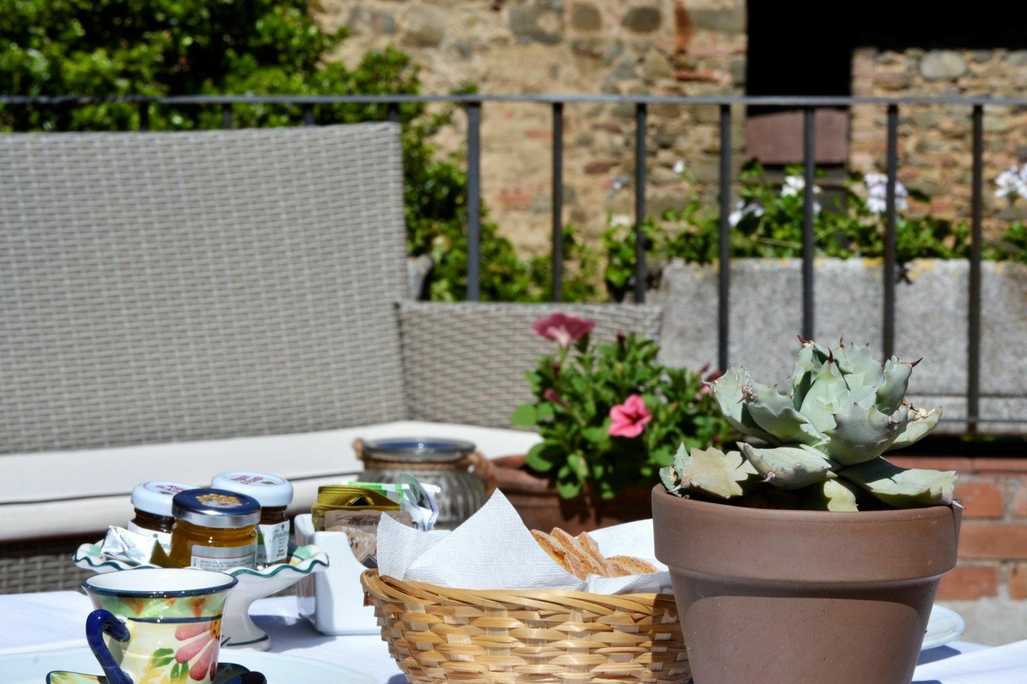 Bed and Breakfast Il Palazzo Boutique Montalcino Esterno foto
